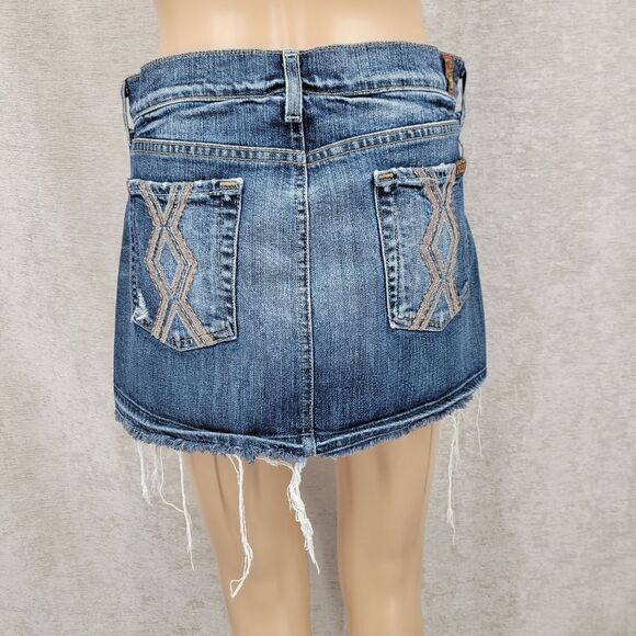 7FAM 7 For All Mankind Y2K Denim Blue Jean Mini Skirt Raw Distressed Hem - Picture 6 of 13